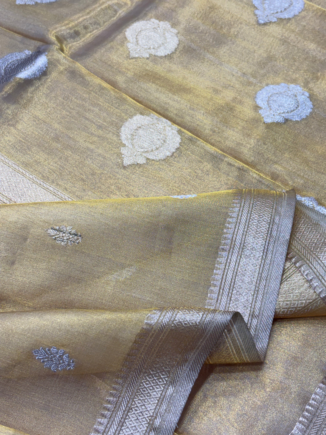 Warm Brownish Pure Tissue Silk Handwoven Banarasi Saree
