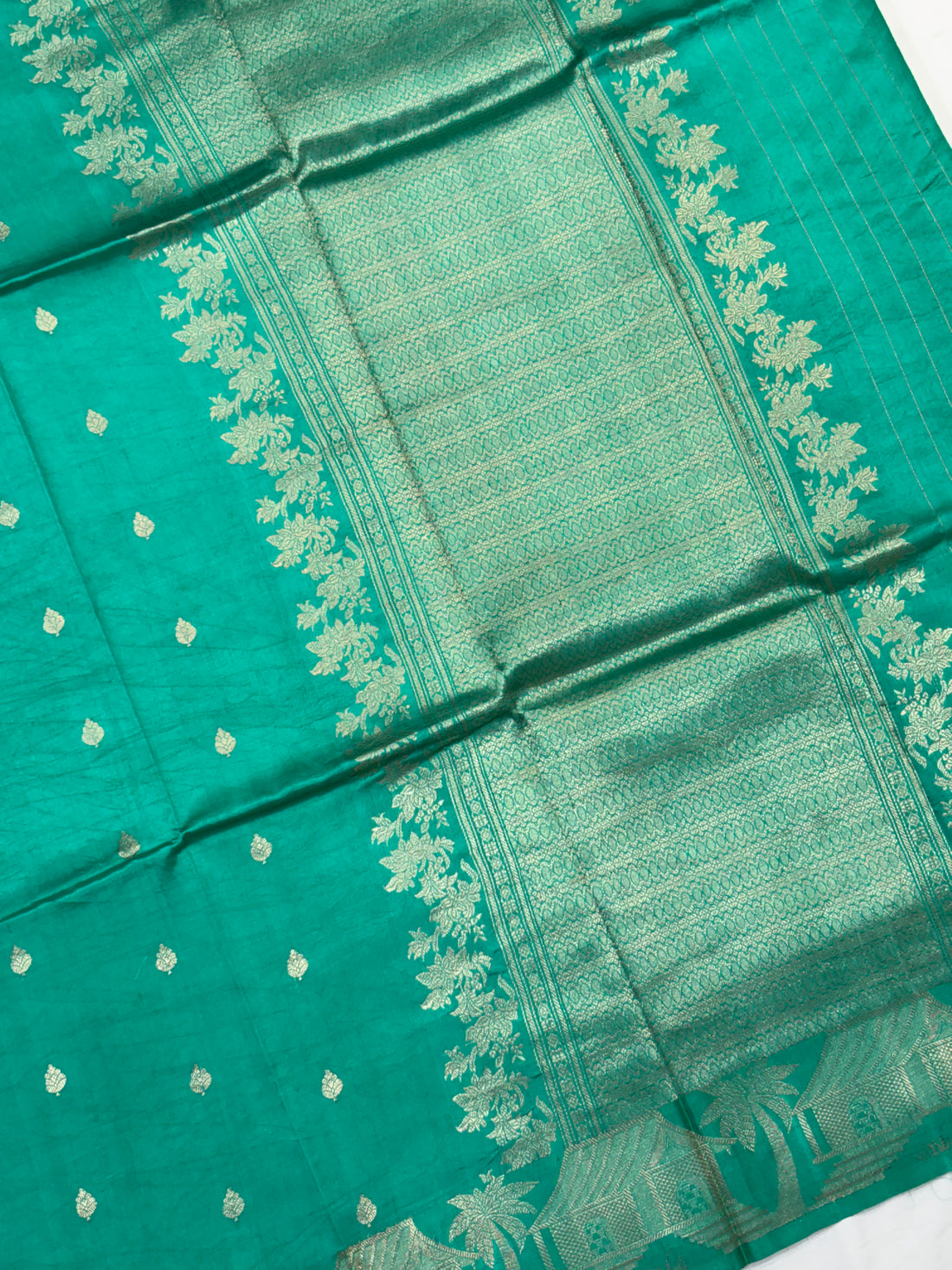 Light Green Shade Pure Soft Silk Handwoven Banarasi Saree