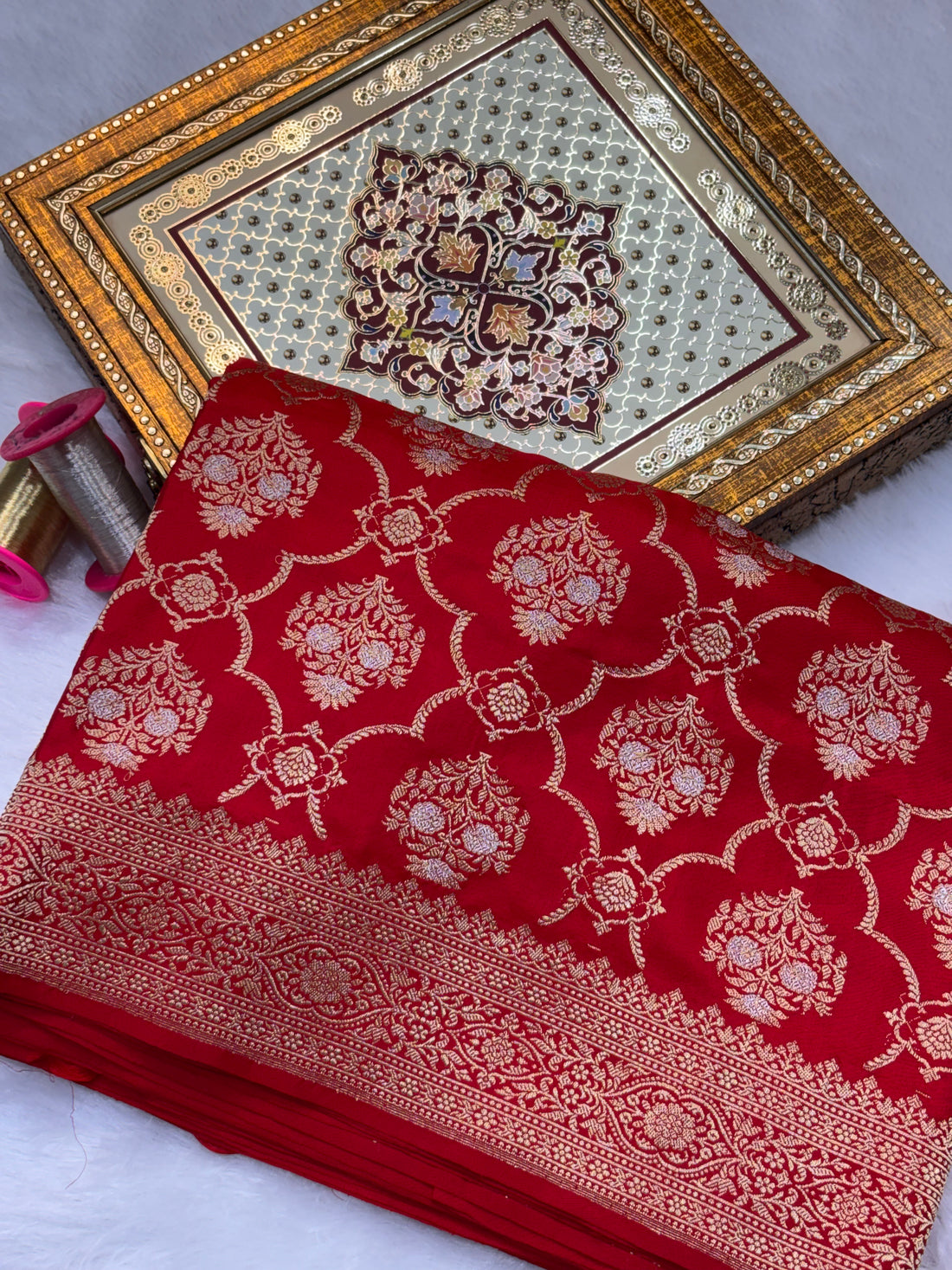 Red Shade Pure Katan Silk Handwoven Banarasi Saree