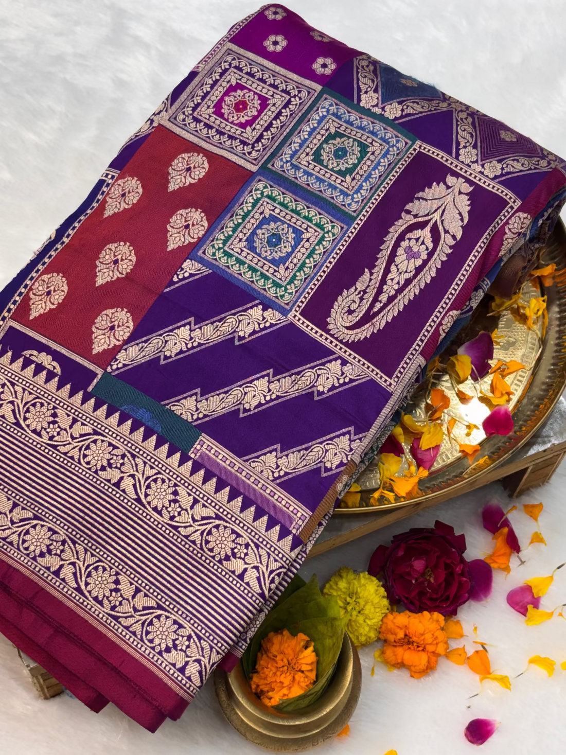 Rangkaat Pure Katan Silk Handwoven Banarasi Saree