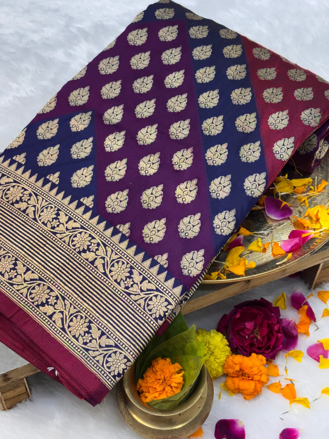 Rangkaat Pure Katan Silk Handwoven Banarasi Saree