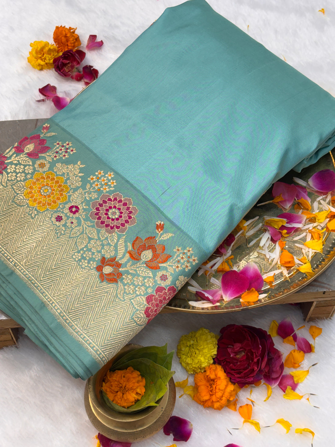 Light Teal Pure Katan Silk Handwoven Banarasi Saree