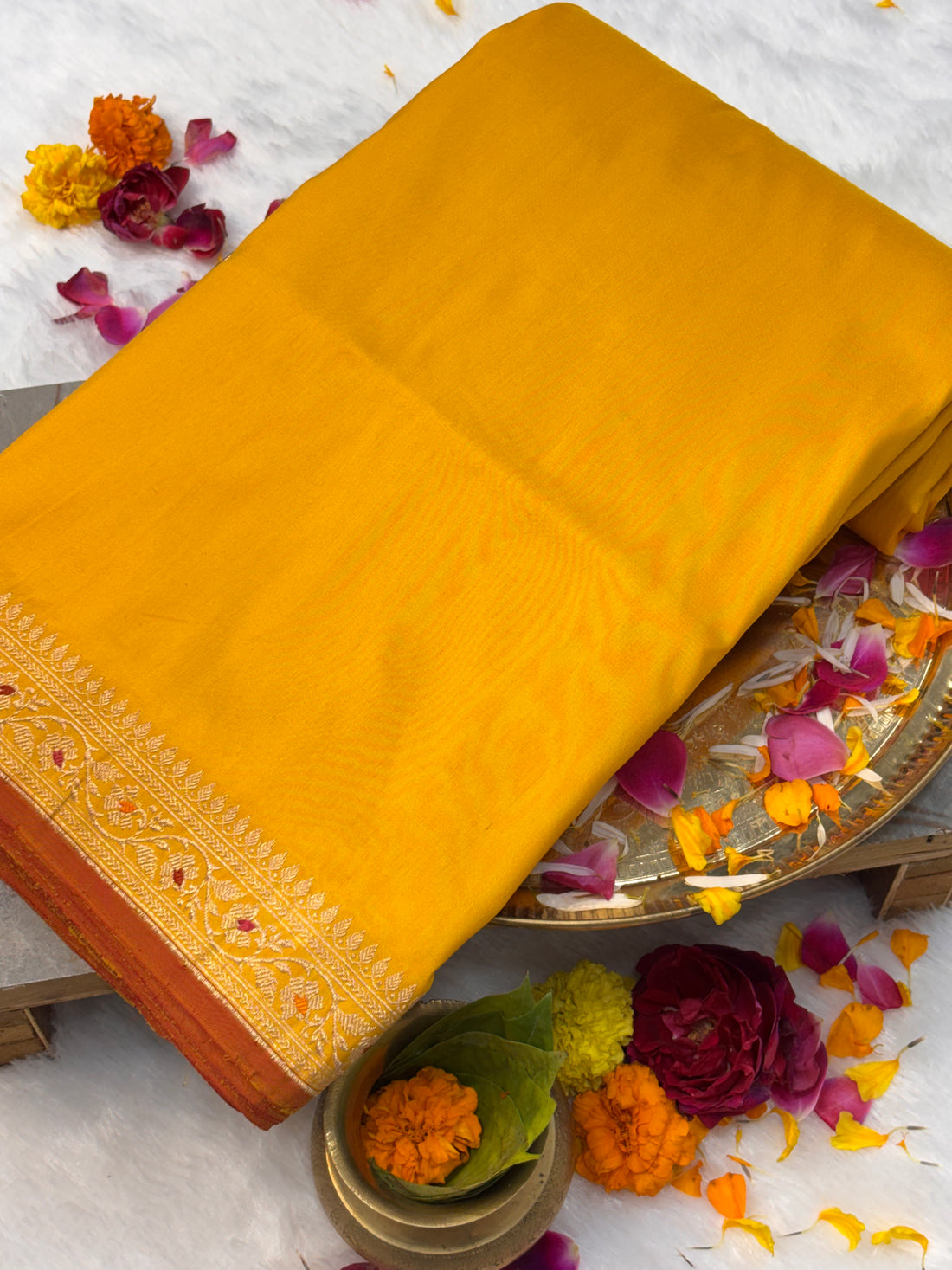 Mustard Shade Pure Katan Silk Handwoven Banarasi Saree