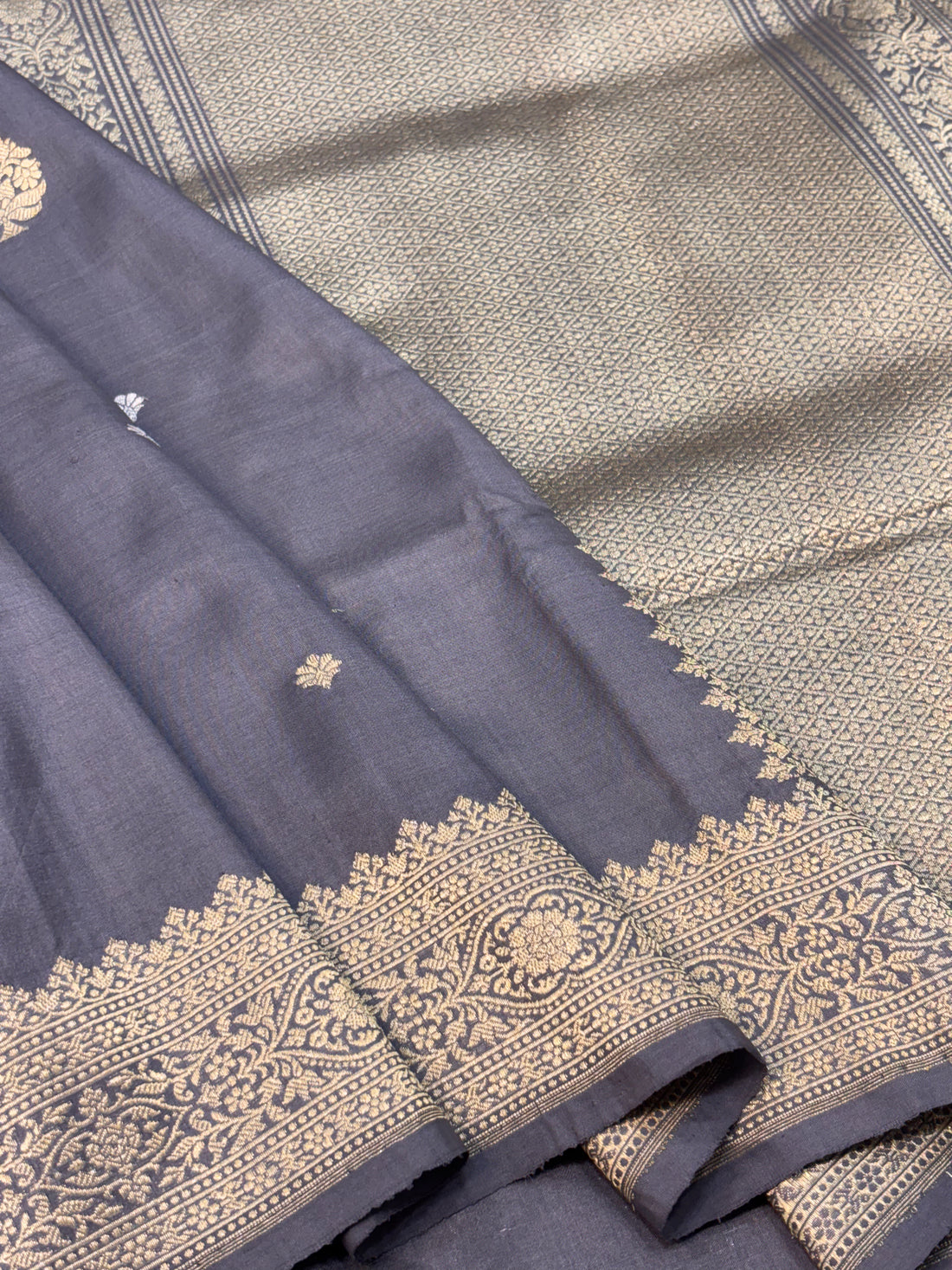 Dark Grey Pure Katan Silk Handwoven Banarasi Saree