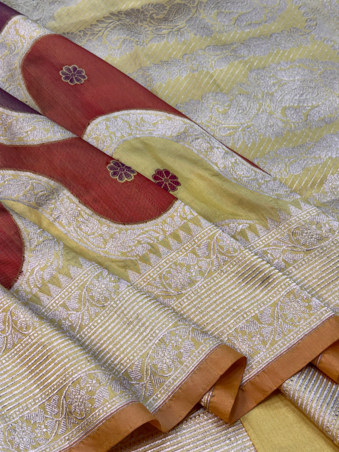Rangkaat Pure Katan Silk Handwoven Banarasi Saree