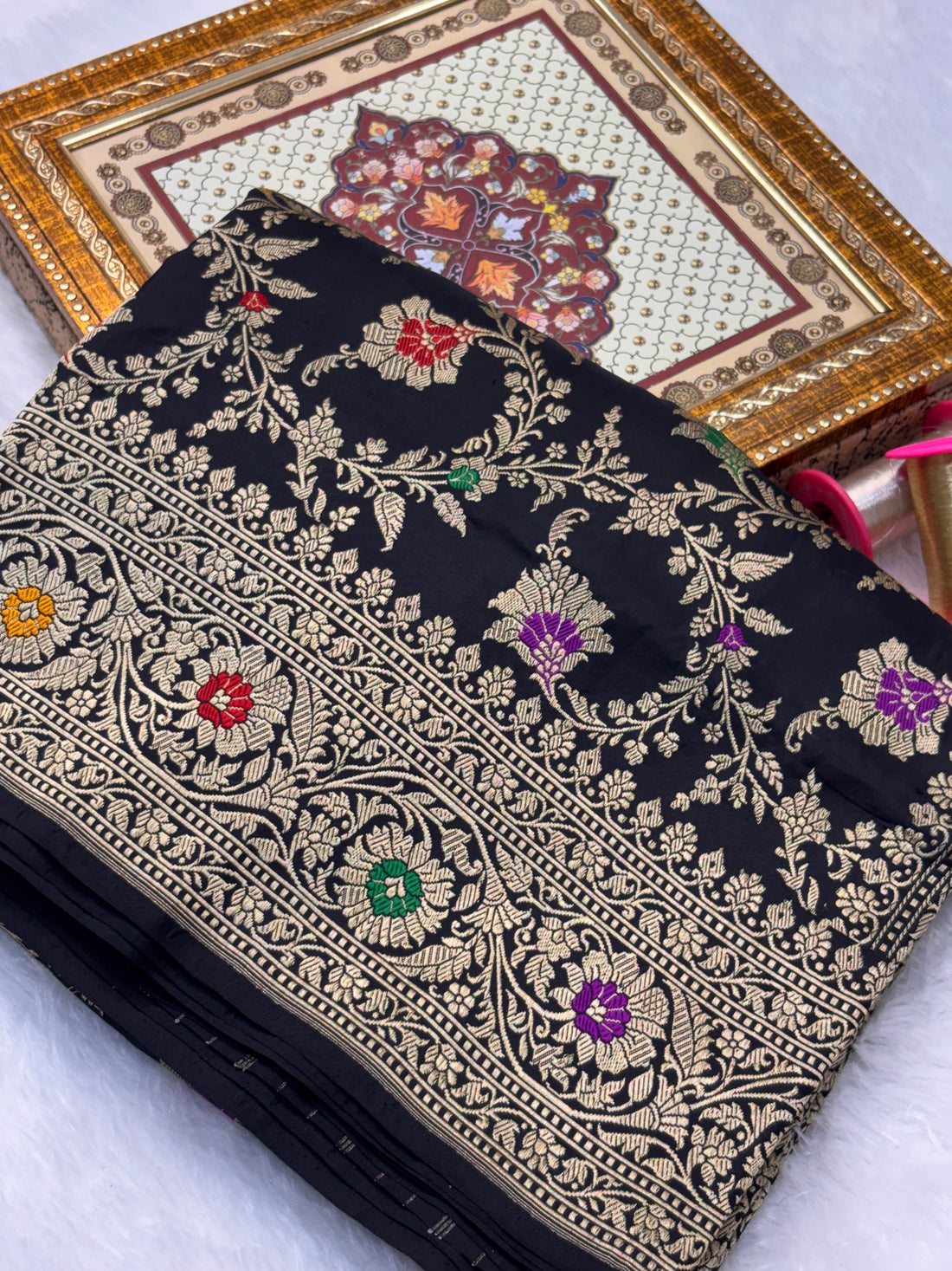 Black Colour Pure Katan Silk Handwoven Banarasi Saree