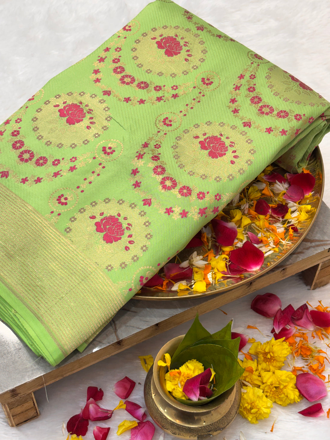 Forest Green Pure Katan Silk with Traditional Minakari Handwoven Banarasi Saree
