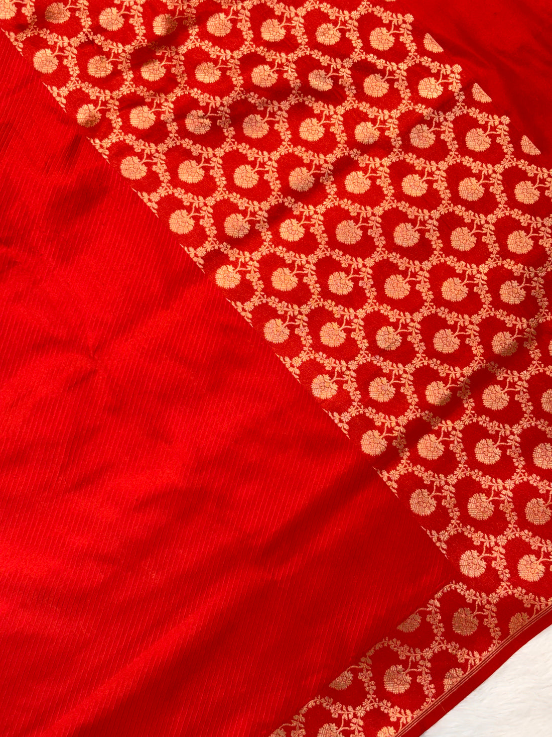 Luxury Red Pure Katan Silk Gold &amp; Silver Zari Work Handwoven Banarasi Saree