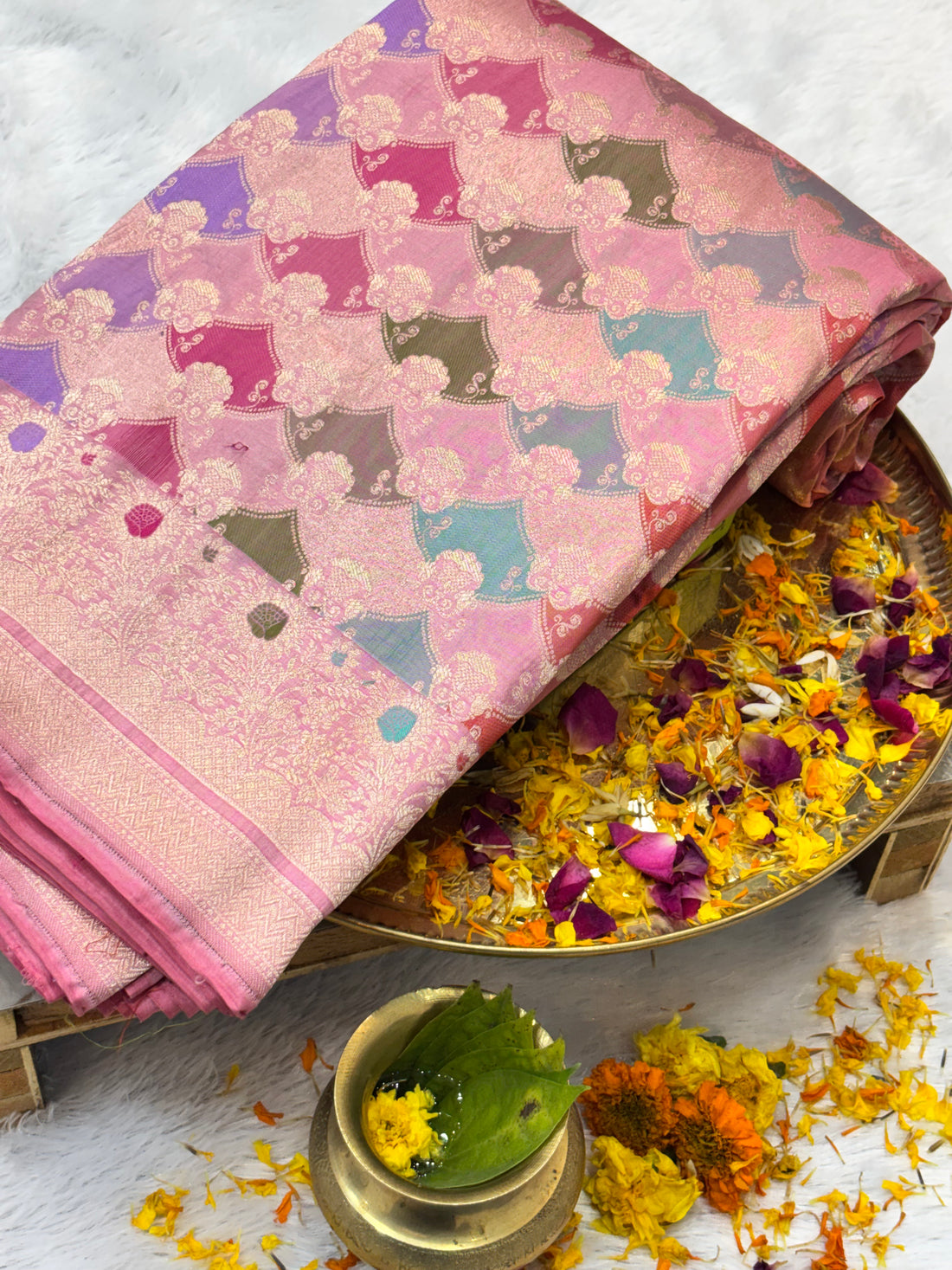 Royal Rangkat Pure Katan Silk Handwoven Banarasi Saree