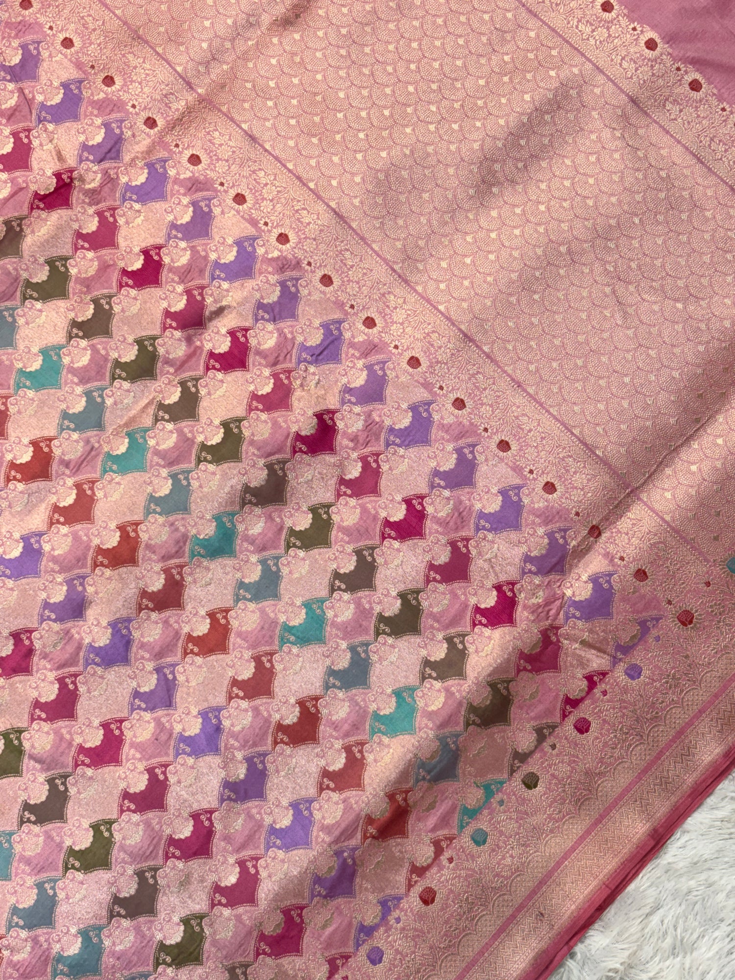 Royal Rangkat Pure Katan Silk Handwoven Banarasi Saree