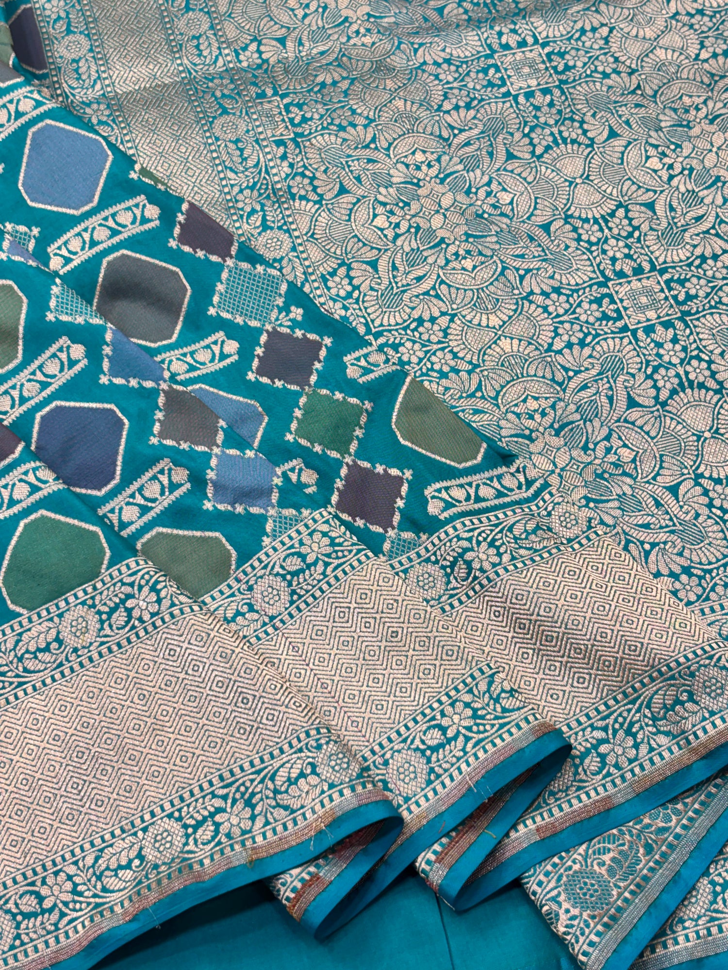 Royal Rangkat Pure Katan Silk Handwoven Banarasi saree
