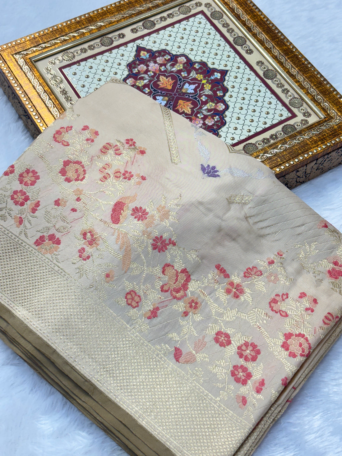 Beige Shade Pure Katan Silk Zig Zag Multi Jaal with Multi Border Handwoven Banarasi Saree