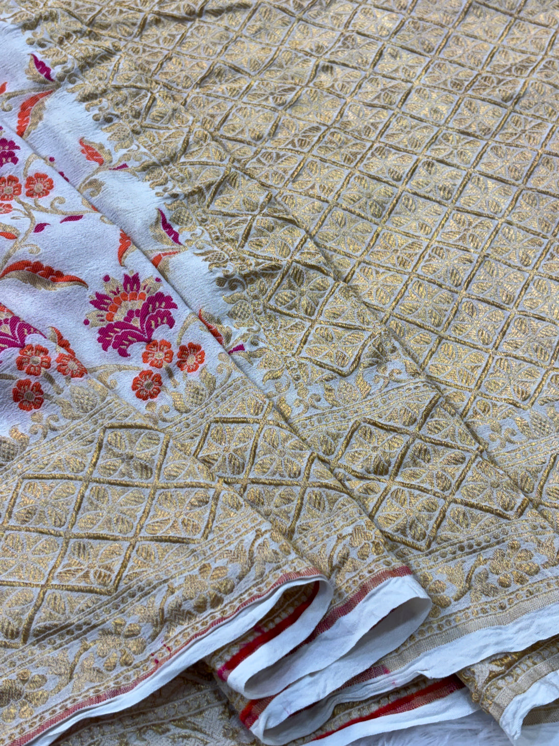 White Shade Pure Tussar Georgette Silk Banarasi Saree